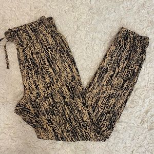 BeBop Tan & Black Pattern Slacks Size Small